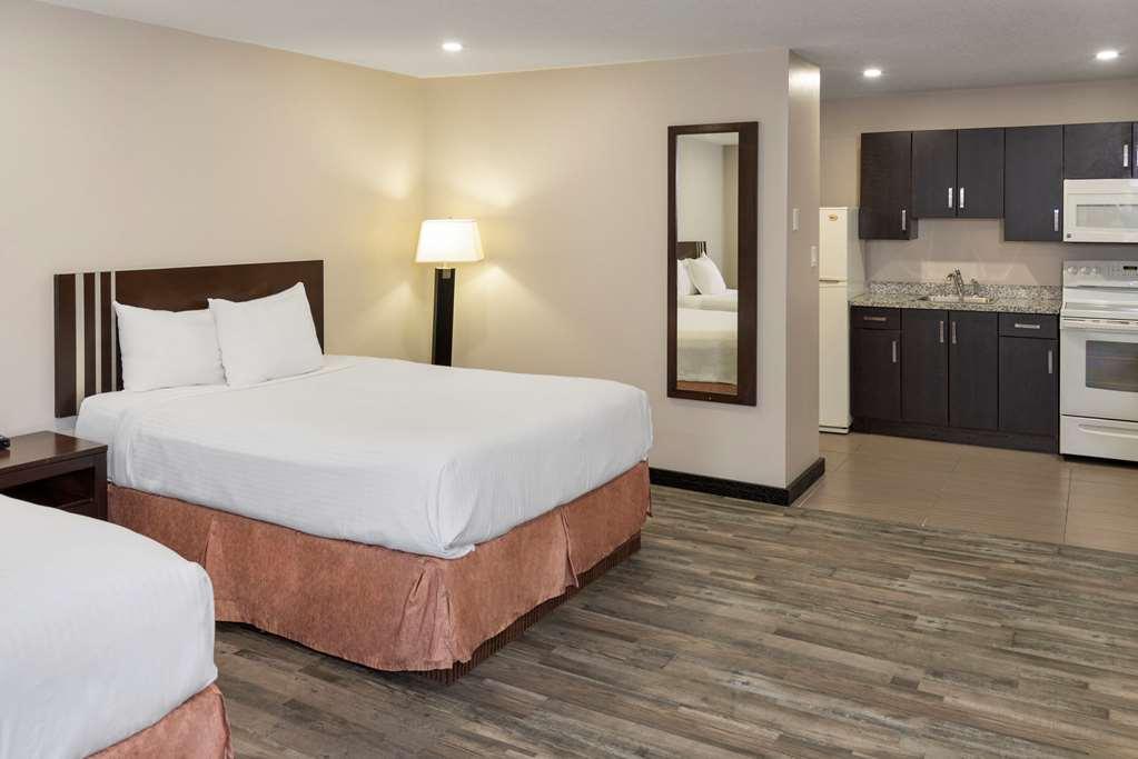 Econo Lodge Inn & Suites Medicine Hat Ruang foto